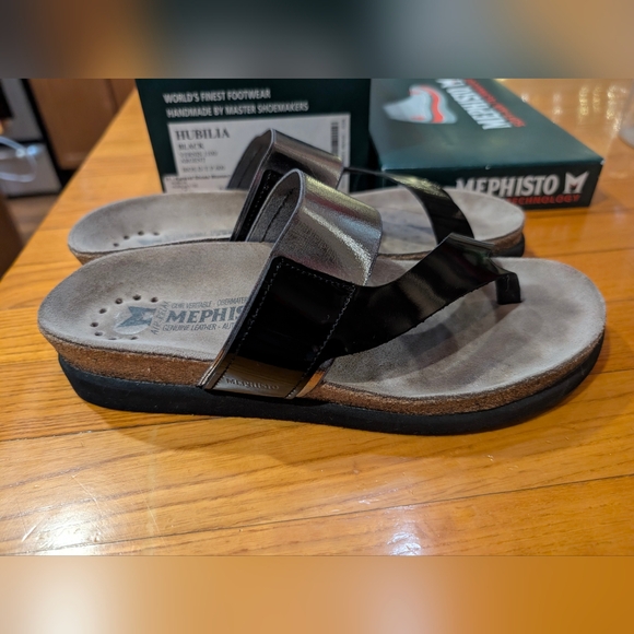 Mephisto Hubilia black and silver patent leather sandals (EU38, US8) LNWOT - Picture 3 of 9